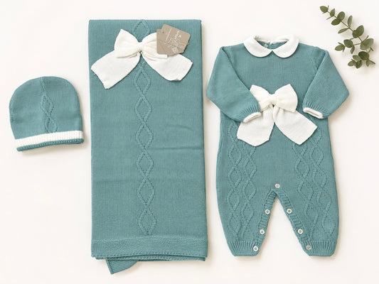 Coordinato Nascita 3 Pezzi in Maglia – Verde Acqua con Fiocco