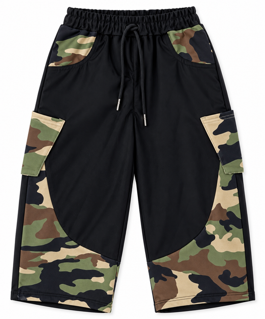 Bermuda Bambino Nero con Inserti Camouflage e Tasche Cargo 26581